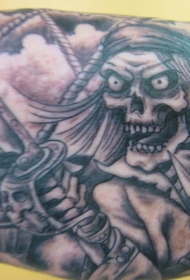 手臂黑棕色愤怒的海盗骷髅纹身图案