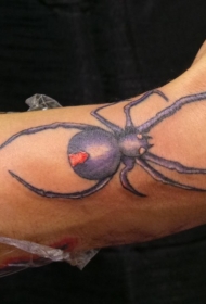 手腕上的小蜘蛛纹身图案