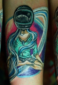 手臂彩色冥想妇女头盔纹身图案