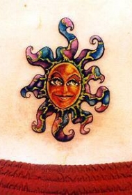 彩色太阳纹身图案