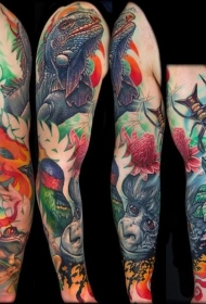 花臂彩色丛林动物纹身图案