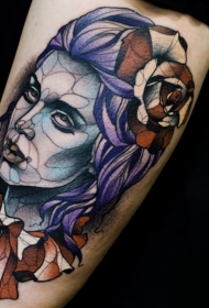 现代风格的彩色恶魔女人纹身图案