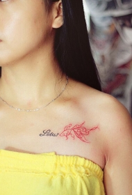 女性英文线条金鱼锁骨纹身图案