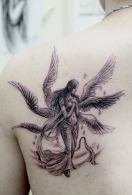 后背经典漂亮的六翼天使纹身图案