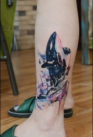 腿部鲸鱼创意水彩纹身图案