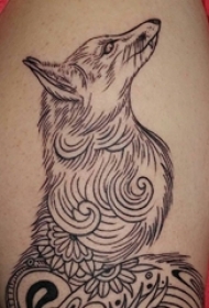 美女手臂简单个性线条纹身动物狐狸纹身图片
