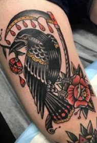 小鸟纹身图案 女生大腿上小鸟纹身图案