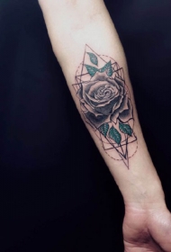 手臂唯美几何玫瑰花纹身图案