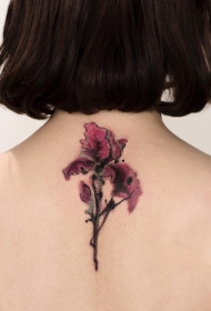 美女后背水墨花卉纹身图案