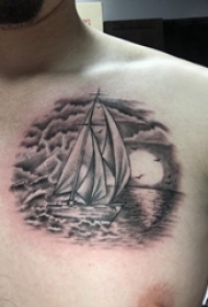 纹身小帆船 男生胸部黑色的帆船纹身图片