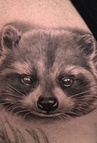 黑白点刺技巧抽象线条小动物和人物肖像纹身图案