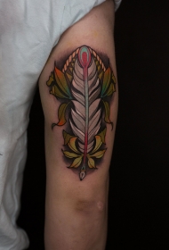 手臂个性羽毛叶子彩绘纹身图案