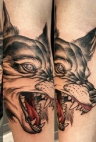 狼头纹身图片 男生手臂上狼头纹身霸气图片