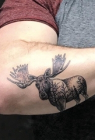 麋鹿纹身图案男 男生手臂上黑色的麋鹿纹身图片