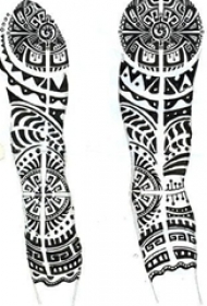个性的腿部黑色几何线条创意部落纹身手稿