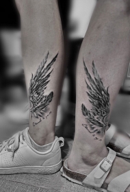 情侣腿部个性翅膀英文纹身图案