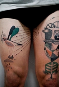 女生大腿上几何元素简单线条另类纹身图片