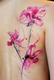 女生喜爱的彩绘纹身技巧渐变纹身植物纹身图案