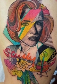 女生大腿上彩绘水彩创意精致女生人物纹身图片