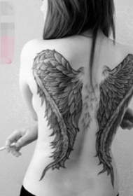 多款黑色素描创意天使翅膀纹身图案
