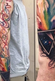 欧美抽象纹身 男生手臂上欧美抽象纹身图片