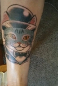 男生手臂上彩绘水彩素描创意文艺可爱猫咪纹身图片