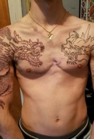 男生胸部黑色简单抽象线条小动物龙对称纹身图片