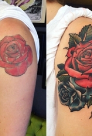 女生手臂上彩绘水彩素描唯美文艺玫瑰纹身图片