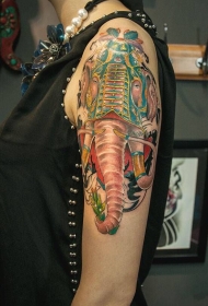 女生手臂重彩好看的大象纹身图案