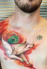 男生胸部彩绘渐变抽象线条小动物狐狸纹身图片