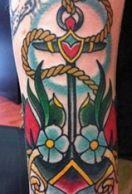 男生手臂上彩绘水彩素描创意文艺花朵船锚纹身图片