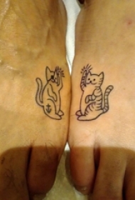百乐动物纹身 情侣脚背上黑色的猫咪纹身图片