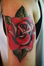 女生手臂上彩绘抽象线条植物花朵纹身图片