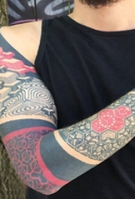 花臂纹身男生手臂上经典梵花花臂纹身图片