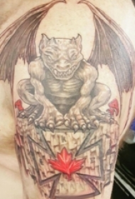 恶魔纹身简单 男生大臂上恐怖的恶魔纹身图片