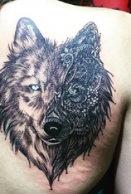女生背部黑色素描点刺技巧创意花纹狼头纹身图片