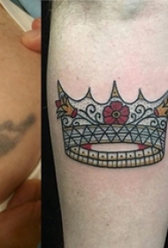 女生手臂上彩绘水彩素描创意文艺精美皇冠纹身图片