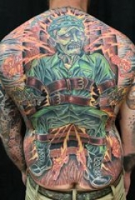 美国士兵纹身 男生后背上大面积美国士兵纹身图片