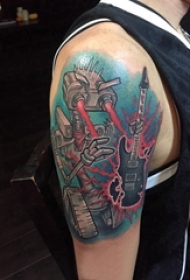 机器人纹身 男生大臂上吉他和机器人纹身图片