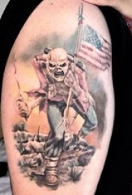 美国士兵纹身 男生大臂上彩色的骷髅美国士兵纹身图片