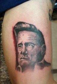 人物肖像纹身 男生手臂上人物肖像纹身素描图片