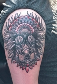 小狗纹身图片 男生手臂上动物纹身小狗纹身图片