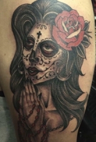 女生人物纹身图案 女生大腿上彩色纹身女生人物纹身图案