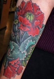 文艺花朵纹身 男生手臂上花朵纹身图案