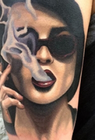 女生人物纹身图案 多款简单线条纹身素描女性人物纹身图案