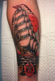 纹身小帆船 女生手臂上帆船纹身图片