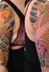 鲤鱼纹身线条 女生大臂上花朵和鲤鱼纹身图片