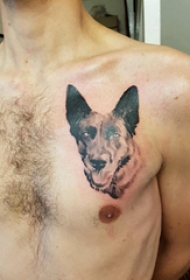 小狗纹身图片 男生胸部黑色的小狗纹身图片