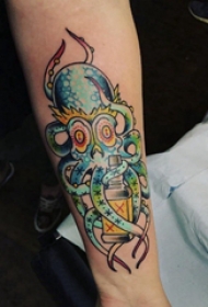 章鱼纹身图案 女生手臂上章鱼纹身图案