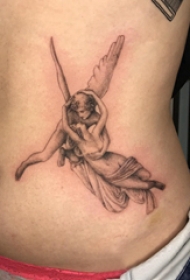 纹身守护天使  女生腹部黑灰的守护天使纹身图片